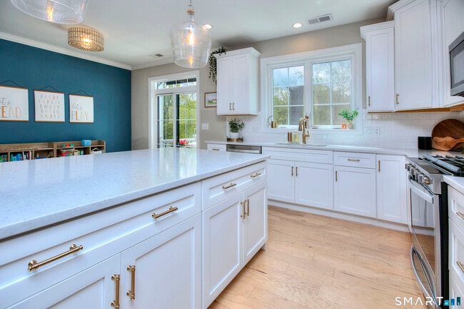 Building Photo - 89 Brentwood Cir