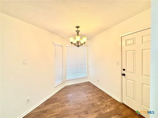 Building Photo - 127 Cabana Dr