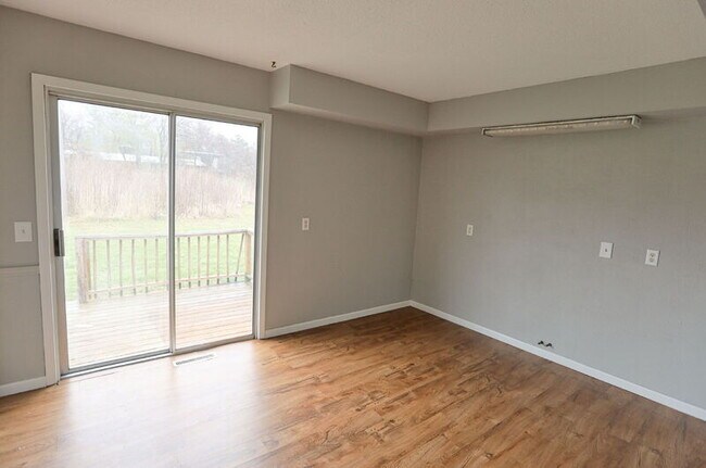 Building Photo - 4156 Norman Dr SE