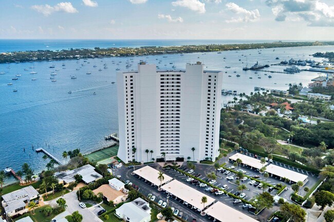 Building Photo - 5200 N Flagler Dr