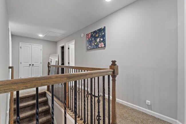 Building Photo - Stunning 4-Bedroom Home for Rent in Hampton Hills!