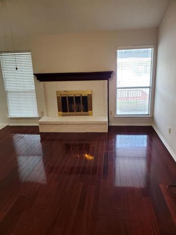 Building Photo - 1317 Lakeshore Dr