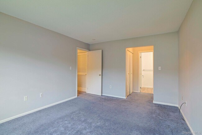 Building Photo - 106 Cartwheel Ct