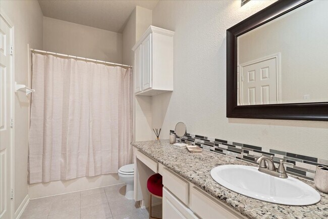Building Photo - 2338 Bermuda Shores Dr