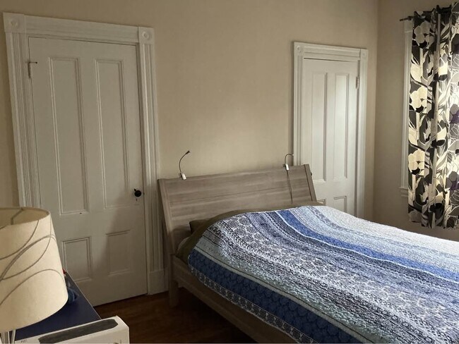 Building Photo - 78 Aldie St