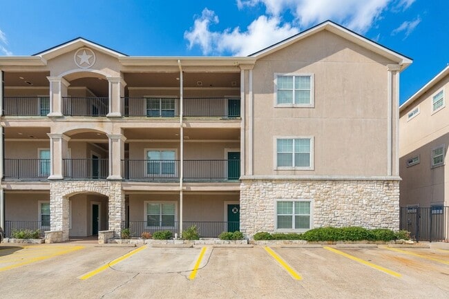 Building Photo - 7039 Kingston Cove Ln