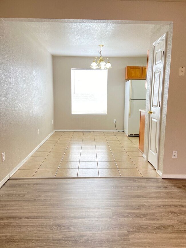 Building Photo - Apartment in Branson East, Kirbyville