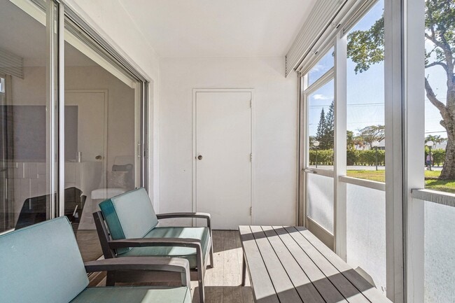 Building Photo - 2440 SW 22nd Ave