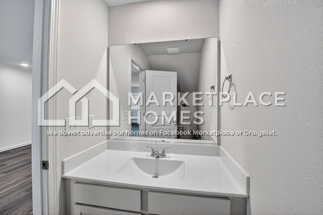 Building Photo - 3526 Marksbury Dr