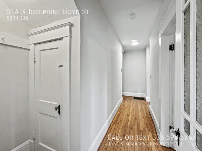 Building Photo - 514 S Josephine Boyd St
