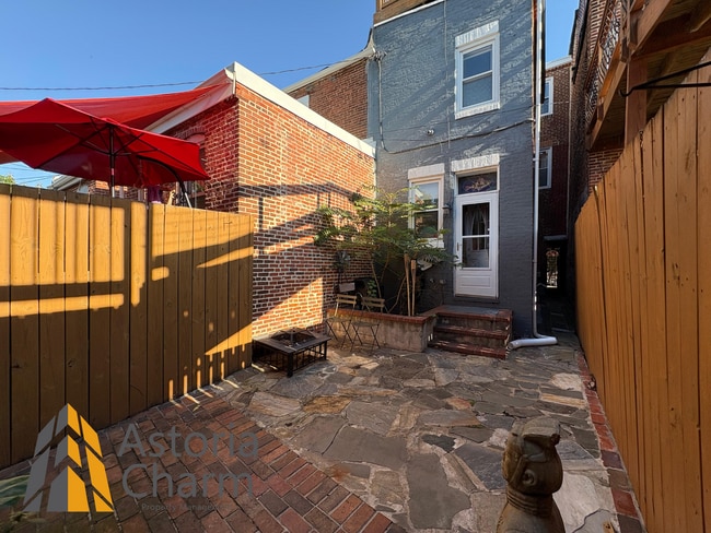 Building Photo - Backyard Fire Pit, Rooftop Terrace, and Mo...