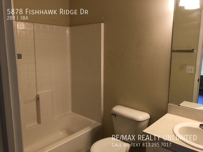 Building Photo - 5878 Fishhawk Ridge Dr