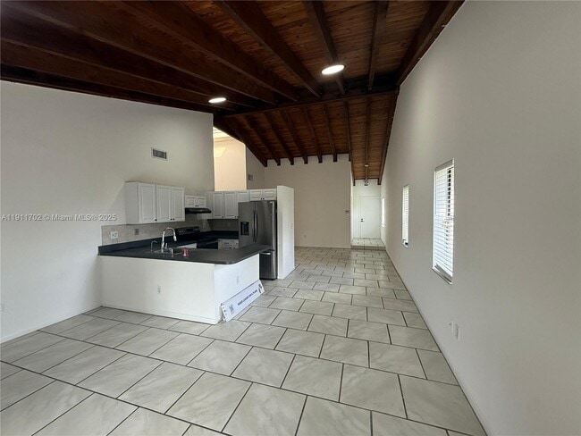 Building Photo - 6200 NW 26th Ct