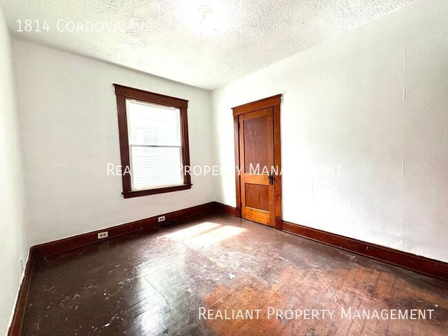 Building Photo - 1814 Cordova Ave