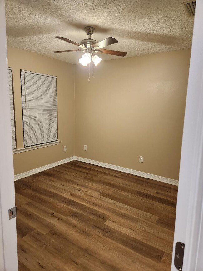 Building Photo - 8906 Winter Ct