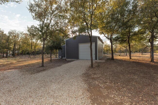 Building Photo - 4217 Kellywood Dr