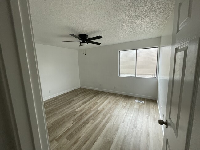 Building Photo - 116 Lilac Way