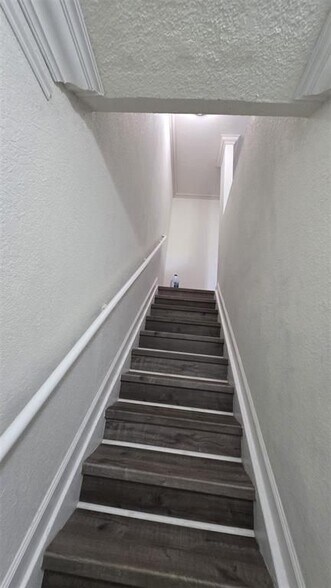 Building Photo - 3906 NW 90th Ave