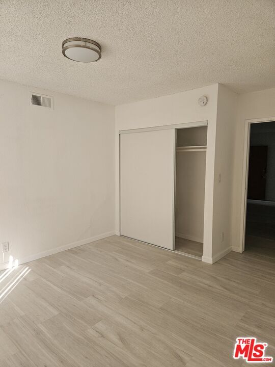 Building Photo - 5170 Columbus Ave