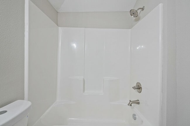 Building Photo - Totally Renovated 3bedroom/2 bathroom home...