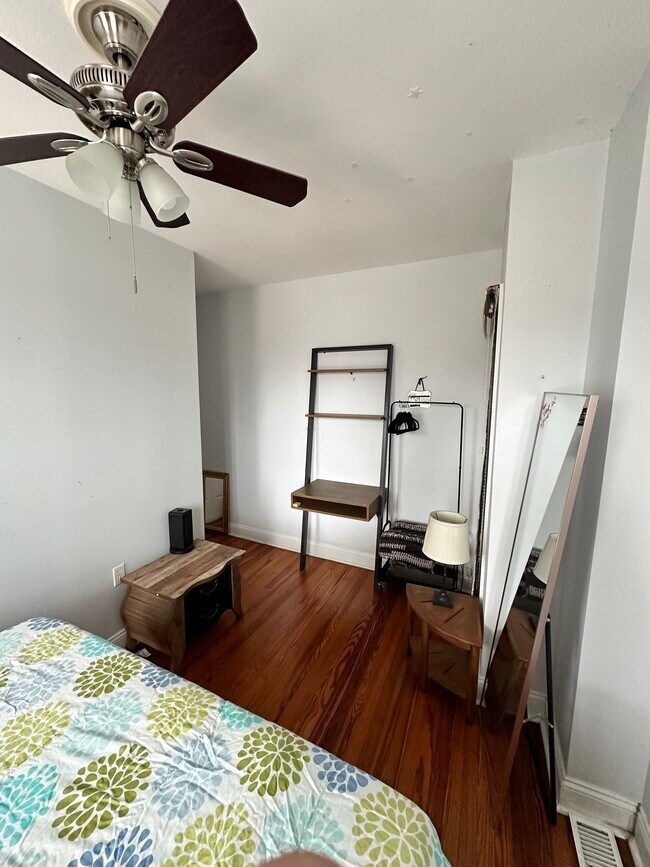 Bedroom - 701 W 37th St