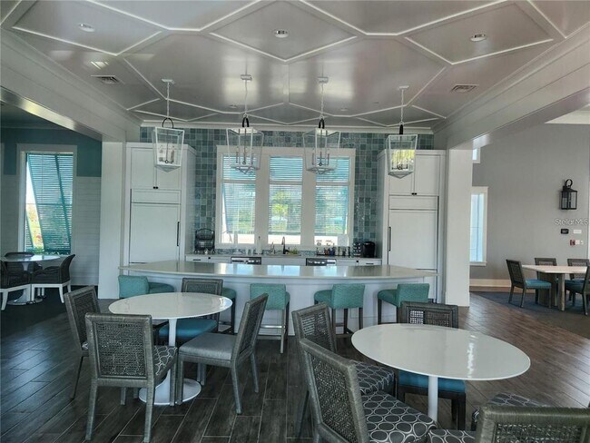 Building Photo - 6636 Fort Pierce Ave