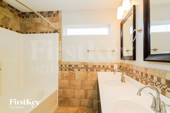 Building Photo - 1164 Harvest Ridge Cir