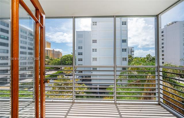 Building Photo - 301 Sunrise Dr