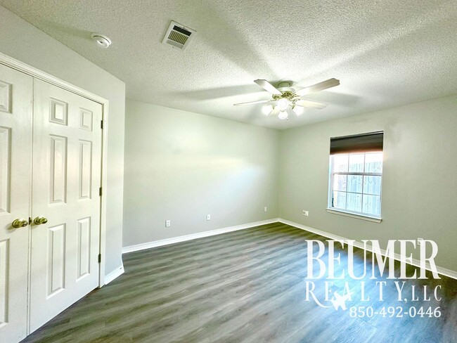 Building Photo - 4br/ 3ba Home Coming available 12.2