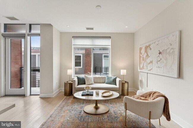 Building Photo - 1745 N St NW