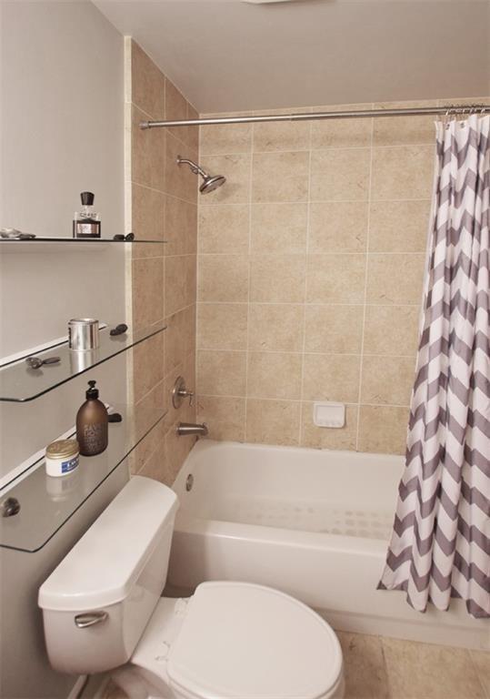 Building Photo - 791 Wylie St SE