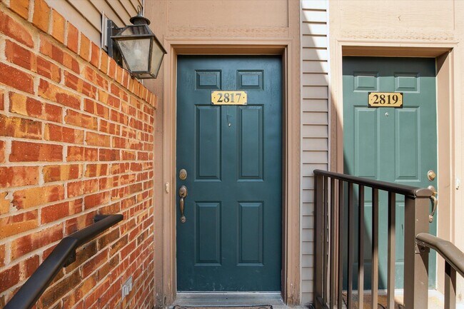 Building Photo - 2817 Barclay Way