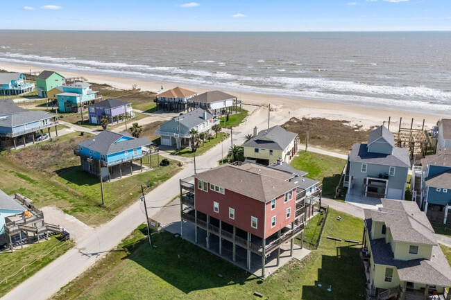 Building Photo - 907 S Cove Dr