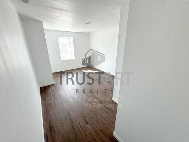 Building Photo - 2317 N 15th St