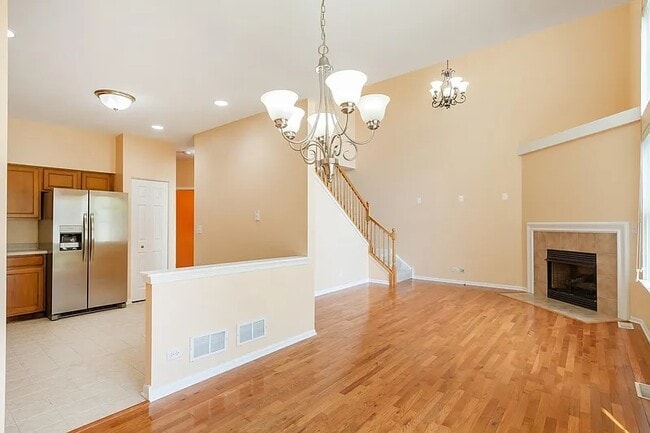 Building Photo - 1953 Fountain Grass Cir