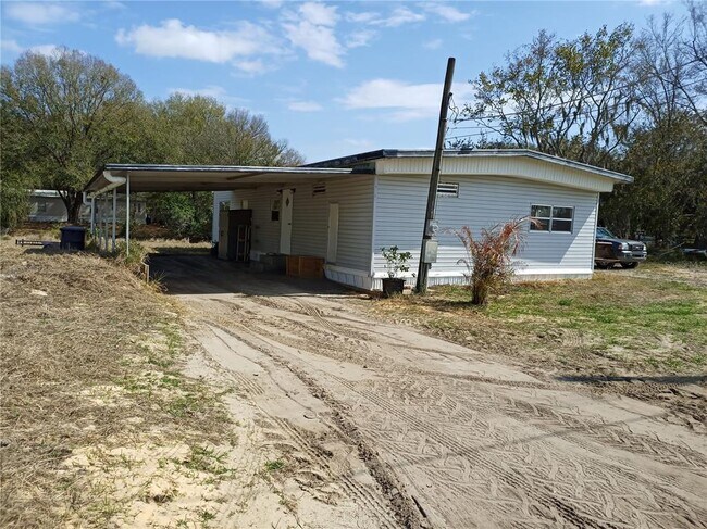 Building Photo - 3368 Maple Ln
