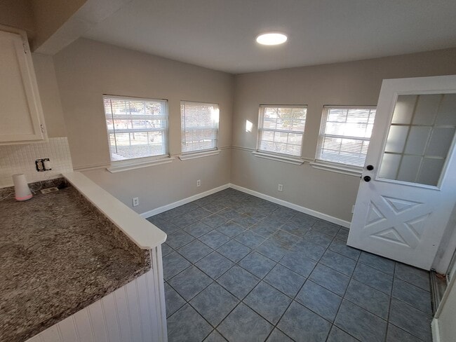 Building Photo - Roxton Rhythm and Blues