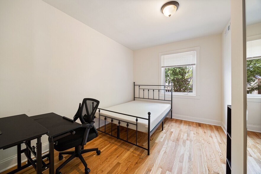 Building Photo - 1012 Garnett Pl