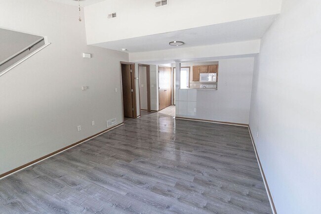 Building Photo - 1505-1507 Bodie Dr.