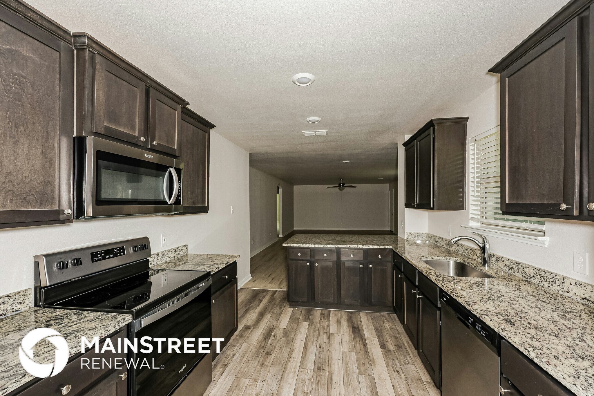 Building Photo - 122 Bluebonnet Dr