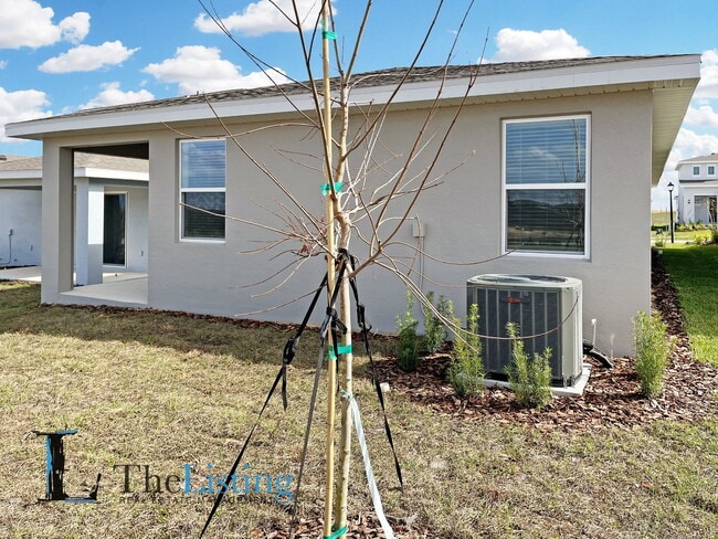 Building Photo - 2016 Sunshine Peak Dr