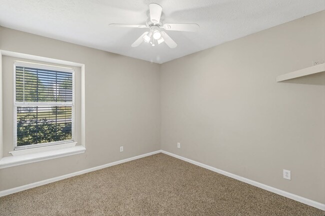 Building Photo - 710 Osprey Dr