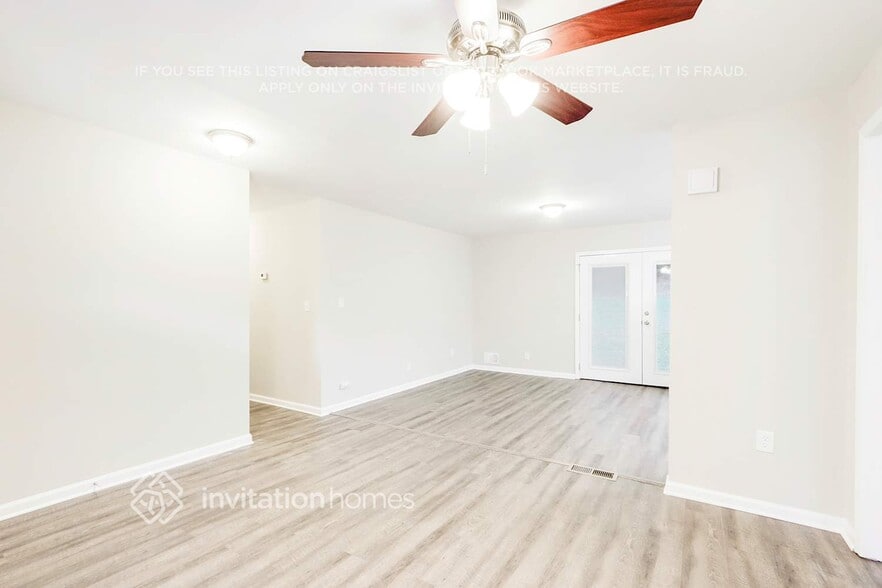 Building Photo - 3677 Glen Mora Dr