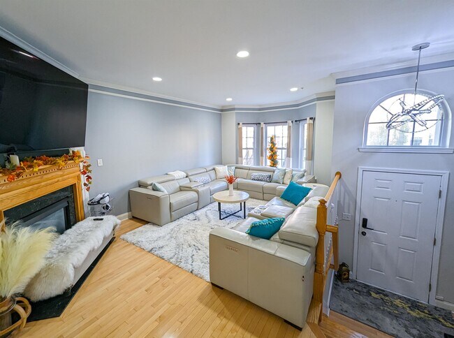 Building Photo - 47 Mallard Pl