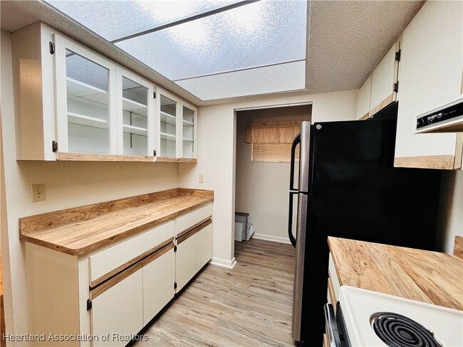 Building Photo - 4534 Lafayette Ave