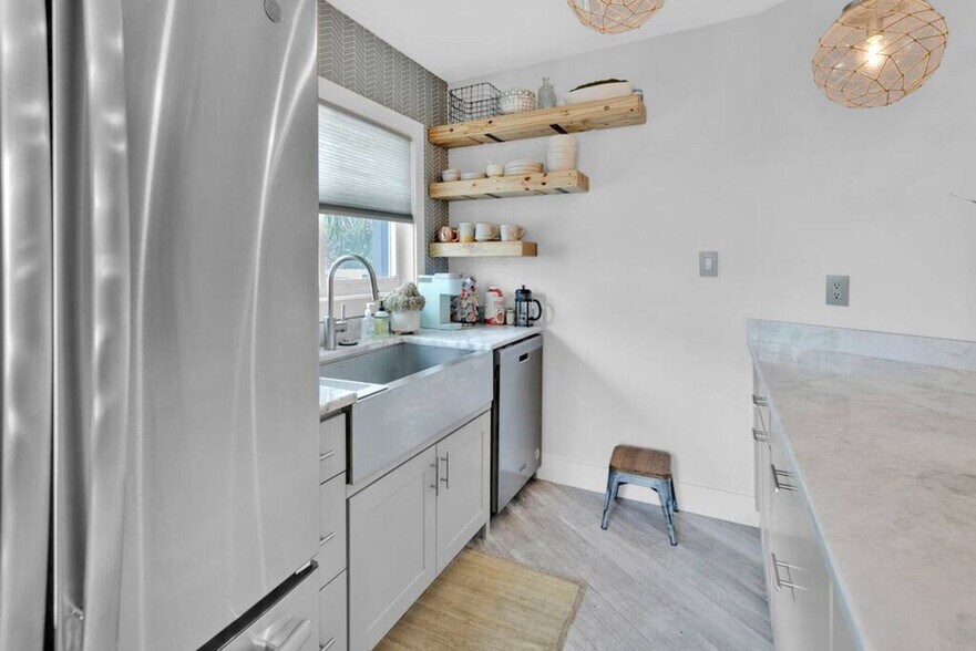 Building Photo - 316 Bream Ave