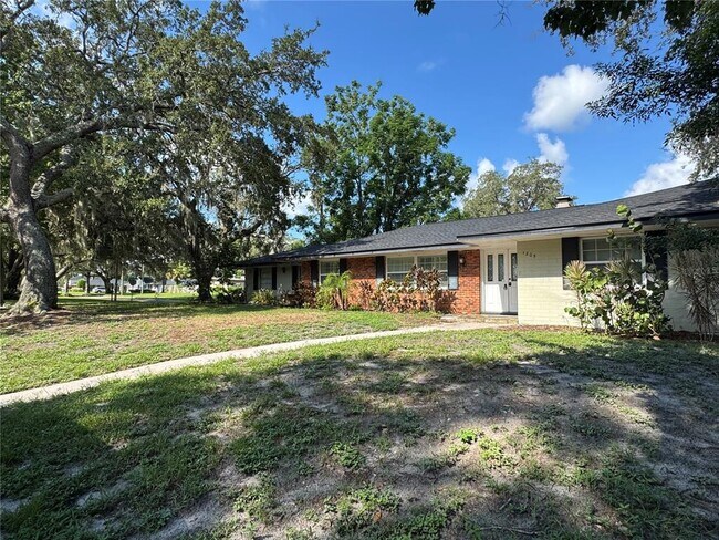 Building Photo - 1205 Winston Rd