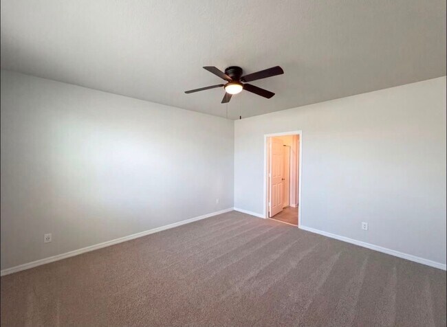 Building Photo - 144 Bellmont Ln