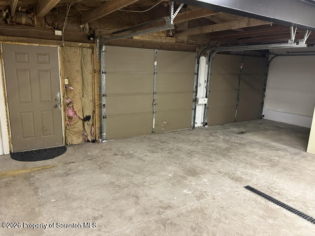 Building Photo - 126 Evergreen Ln