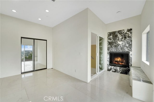 Building Photo - 3945 Evadale Dr